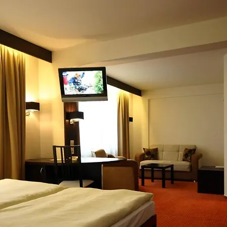 Ludmila Hotel 3*