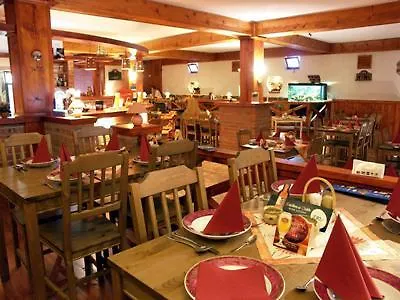 فندق Ludmila 3*