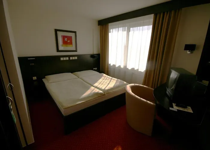 Ludmila Hotel