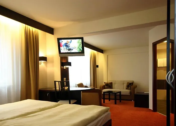 Ludmila Hotel 3*
